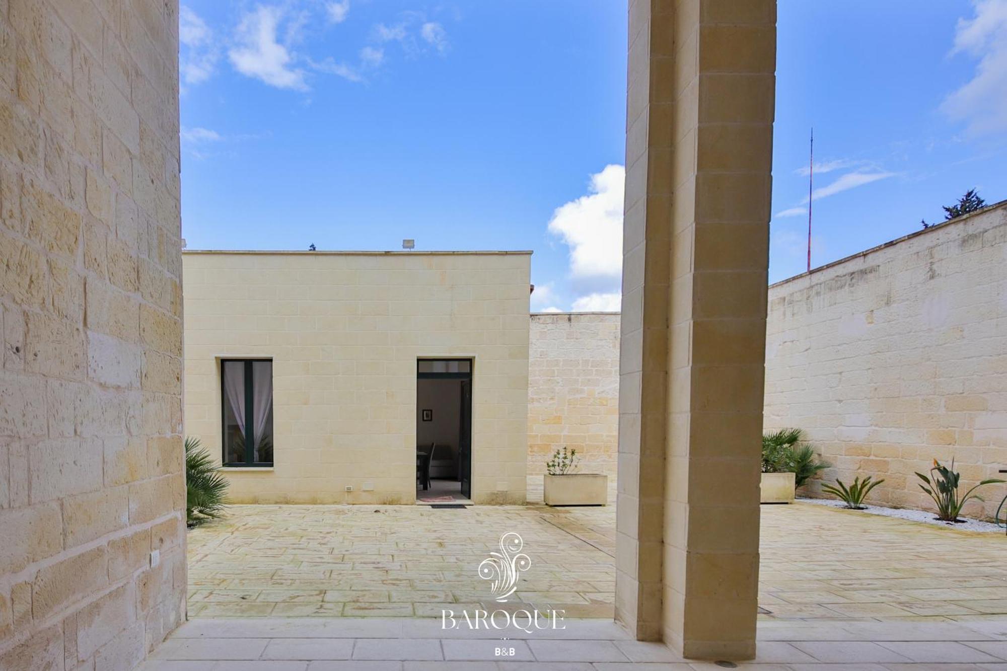 Baroque B&B Lecce Bagian luar foto